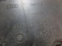 Воздушный дефлектор на Audi A8 D3 — фото 6