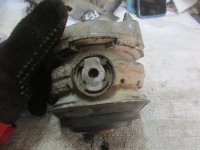 Опора двигателя левая на Audi A8 D3 — фото 2