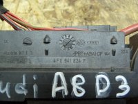 Блок предохранителей на Audi A8 D3 — фото 4
