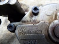 Насос масляный на Volkswagen Passat B6 — фото 5