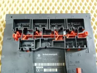 Блок электронный на Volkswagen Passat B6 — фото 9