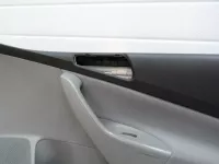 Обшивка двери передней правой на Volkswagen Passat B6 — фото 3