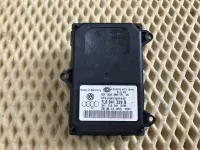 Блок управления светом Audi A3 [8P1] 2003-2013 Audi A3 [8PA] Sportback 2004-2013 Skoda Octavia (A5 1Z-) 2004-2013 Skoda Superb (3T) 2008-2015 VW Golf VI 2009-2013 VW Tiguan 2007-2011 VW Tiguan 2011-2016 VW Touareg 2002-2010 (УПРАВЛЕНИЯ АДАПТИВНОГО СВЕТА 7L6941329B) — фото 1