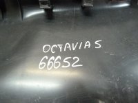 Обшивка двери багажника на Skoda Octavia A5 — фото 16