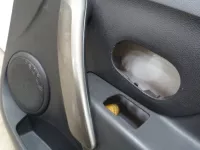 Обшивка двери передней правой на Renault Sandero B52 — фото 9
