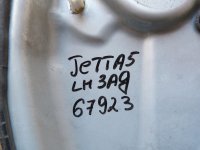 Стеклоподъемник электрический задний левый на Volkswagen Jetta A5 — фото 5