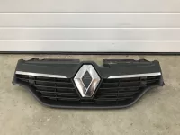 Решетка радиатора на Renault Logan L52 — фото 1