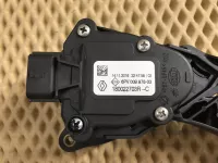 Педаль газа на Renault Logan L52 — фото 6