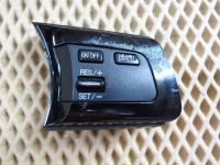 Блок кнопок в руль на Mazda CX-7 ER — фото 2
