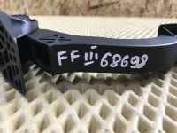 Педаль газа на Ford Focus — фото 7