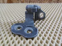 Петля двери передней правой нижняя на Ford Focus III — фото 1