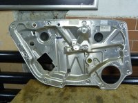 Стеклоподъемник электр. задний левый VW Phaeton 2002-2016 (БЕЗ МОТОРЧИКА 3D7839755D) — фото 1