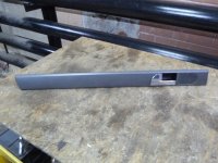 Накладка декоративная VW Touareg 2002-2010 (ЗАДНЕЙ ЛЕВОЙ ОБШИВКИ 7L6853081) — фото 1