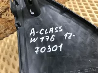 Решетка в бампер центральная на Mercedes-Benz A-Class W176 — фото 24