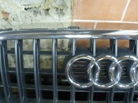 Решетка радиатора на Audi Q3 8U — фото 4