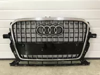Решетка радиатора на Audi Q5 8R — фото 1
