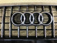 Решетка радиатора на Audi Q5 8R — фото 16
