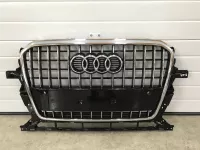 Решетка радиатора на Audi Q5 8R — фото 1