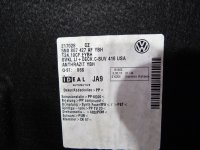 Обшивка багажника на Volkswagen Tiguan — фото 32