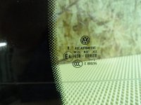 Стекло двери задней правой форточка на Volkswagen Tiguan — фото 25