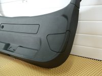 Обшивка двери багажника на Audi A1 8X — фото 4