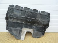 Пыльник двигателя центральный на Audi A1 8X — фото 8