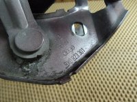 Петля капота на Audi A1 8X — фото 11