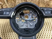 Рулевое колесо на Audi A1 8X — фото 9