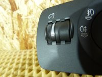 Переключатель света фар на Audi A1 8X — фото 2