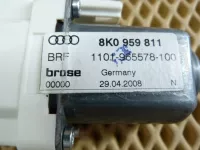 Моторчик стеклоподъемника задний левый на Audi A4 B8 — фото 6