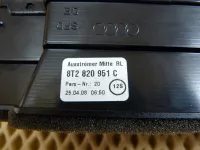 Воздушный дефлектор на Audi A4 B8 — фото 8