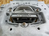 Опора КПП на Audi A4 B8 — фото 3