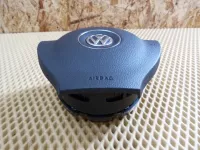 Рулевое колесо на Volkswagen Passat CC B6 — фото 17