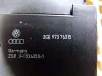 Блок управления парковочным тормозом на Volkswagen Passat CC B6 — фото 8