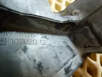 Уплотнитель капота на BMW 1-Series E87 — фото 6