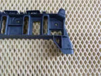 Направляющая переднего бампера на Volkswagen Touran 1T — фото 9