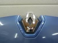 Капот на Renault Megane — фото 2
