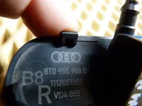 Форсунки омывателя лобового стекла на Audi A4 B8 — фото 5