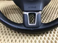 Рулевое колесо на Volkswagen Tiguan — фото 2