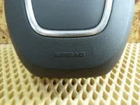 Крышка подушки безопасности в рулевое колесо на Audi A3 8P — фото 5