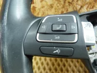 Рулевое колесо на Volkswagen Passat B7 — фото 7