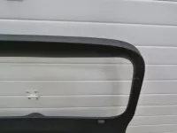 Обшивка двери багажника на Volkswagen Tiguan — фото 4