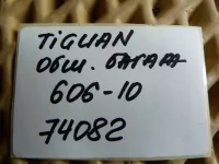 Обшивка двери багажника на Volkswagen Tiguan — фото 21