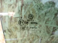 Стекло двери задней правой на Volkswagen Passat B7 — фото 3