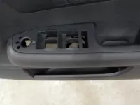Комплект обшивок двери на Audi A4 B7 — фото 34