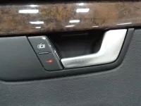 Комплект обшивок двери на Audi A4 B7 — фото 33