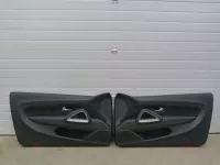 Комплект обшивок двери VW Scirocco 2008-2017 (1K8867011BB 1K8867012BB) — фото 1