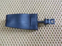 Ограничитель двери передний правый на Volkswagen Tiguan — фото 1