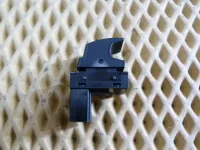 Кнопка стеклоподъемника на Volkswagen Tiguan — фото 2