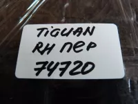 Замок двери передней правой на Volkswagen Tiguan — фото 10